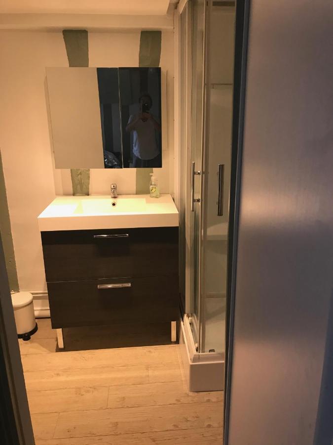 Charmant T1 Vieux Rouen Apartment ภายนอก รูปภาพ