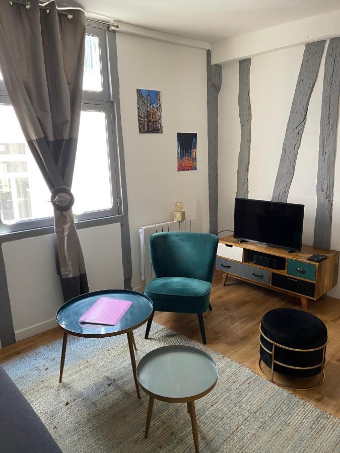 Charmant T1 Vieux Rouen Apartment ภายนอก รูปภาพ